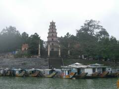 Siebenstöckiger Turm der Tien-Mu-Pagode
