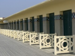 Umkleidekabinen am Strand von Deauville