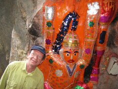 Tourist mit Affengott Hanuman