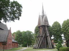 Hölzerner Glockentorm in Söderköping